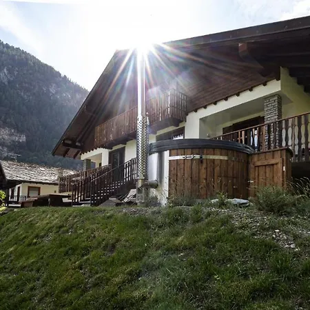 Chalet De Charme Le Bon Refuge Dağ evi *